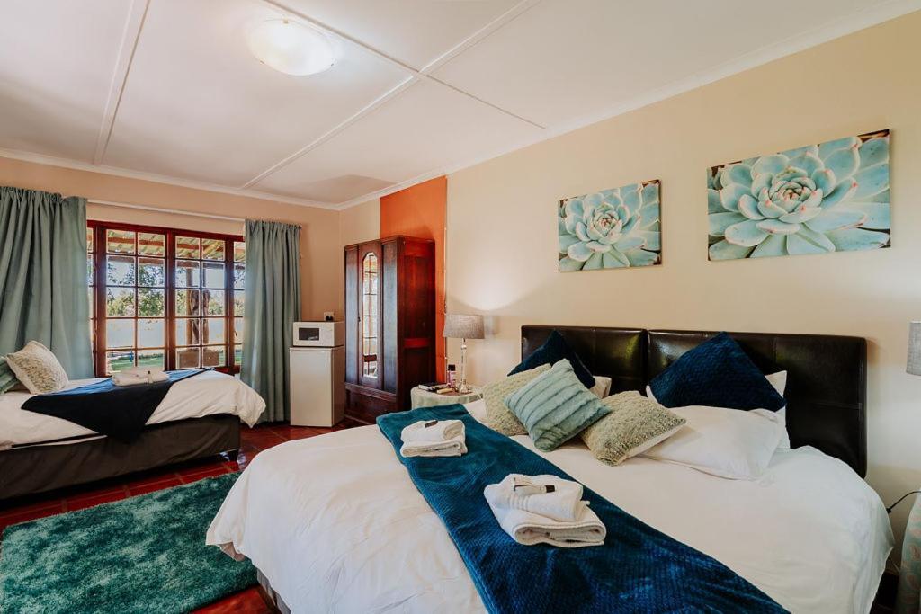 Riverbank Lodge Upington Exterior photo