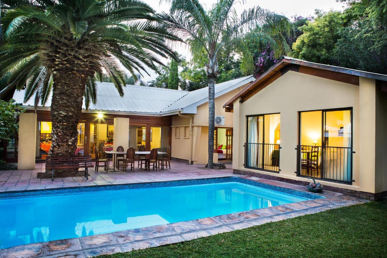 Riverbank Lodge Upington Exterior photo